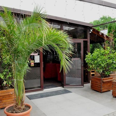 Hotel Andrei Câmpia Turzii Exterior photo